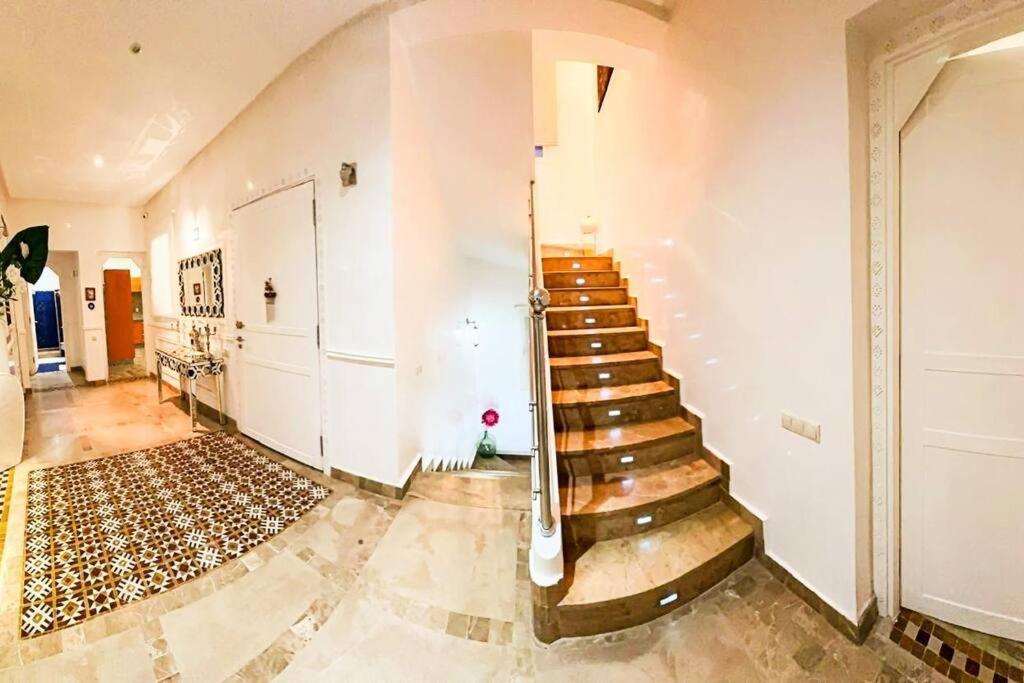 Waky Club Large Luxury Villa Marrakesh Buitenkant foto
