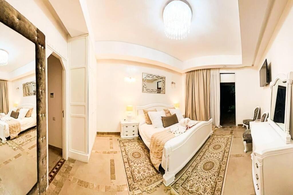 Waky Club Large Luxury Villa Marrakesh Buitenkant foto